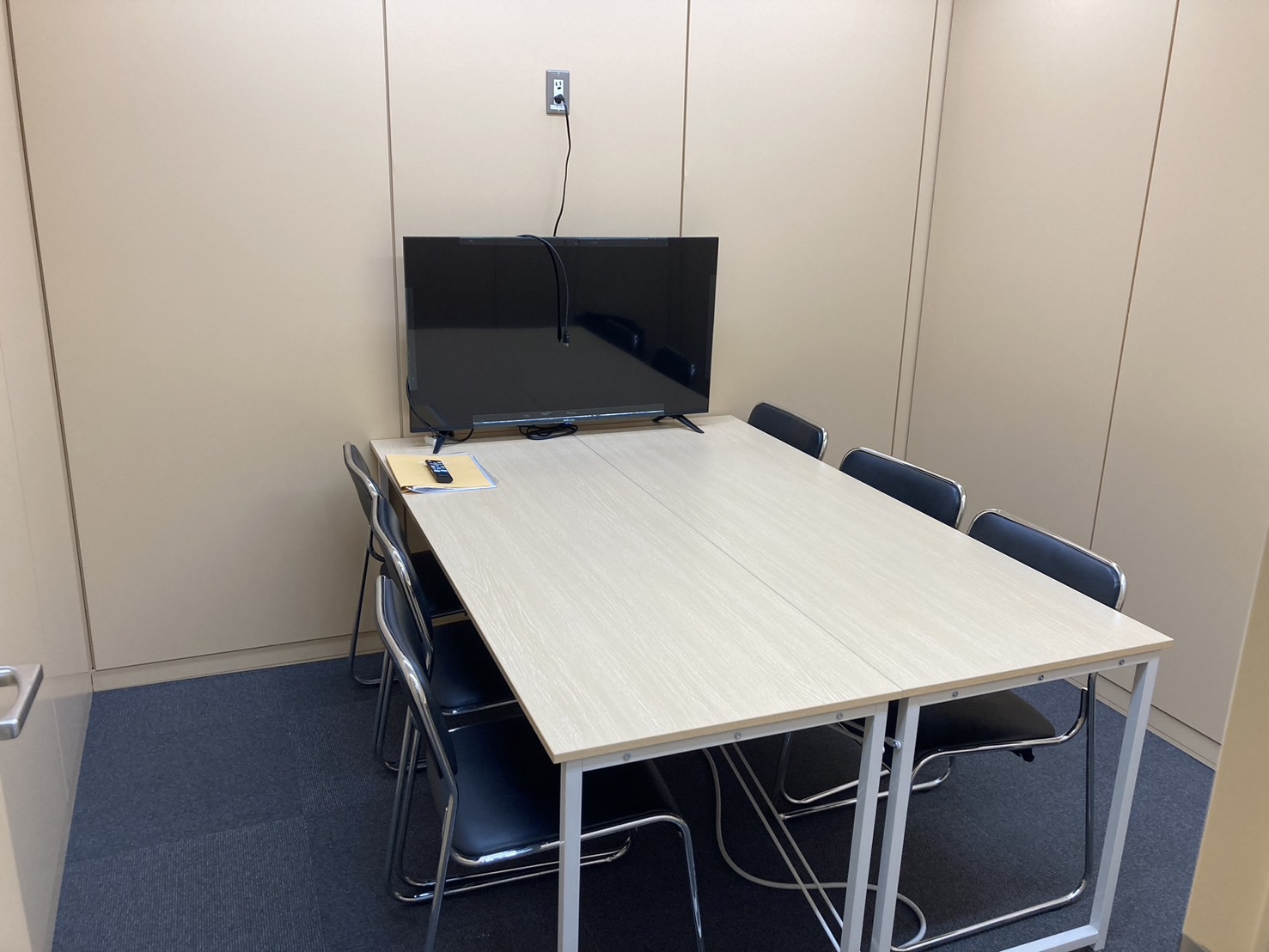セミナールーム部屋写真